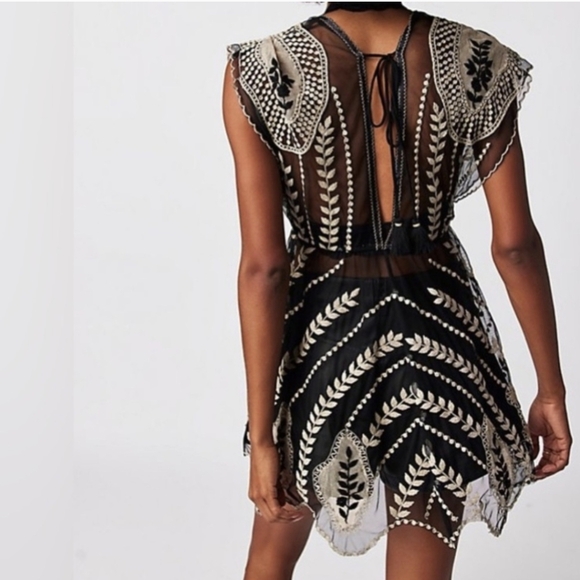 FREE PEOPLE Ollari Ethereal Lace Mini Black Dress NWT Large - Picture 3 of 9